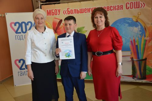 Зур Нөркәй мәктәбе сәләтле гаиләләрне кунакка җыйды