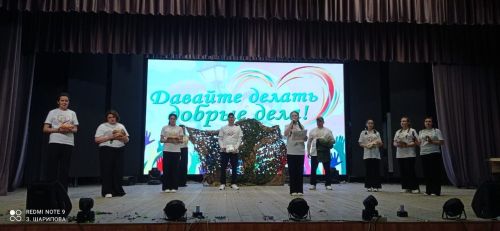 Иң тату сыйныф Җәлил поселогының икенче мәктәбендә укый