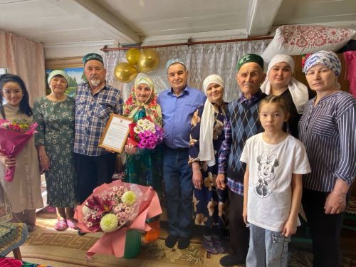 Наирә апага 90 яшь тулды
