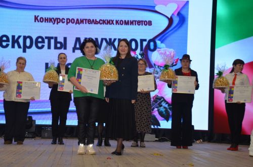 Иң тату сыйныф Җәлил поселогының икенче мәктәбендә укый