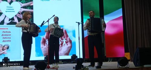 Иң тату сыйныф Җәлил поселогының икенче мәктәбендә укый
