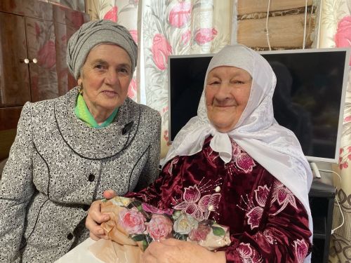 95 яшен тутырган Хәтимә апа кеше бәхетеннән көнләшмәскә өнди