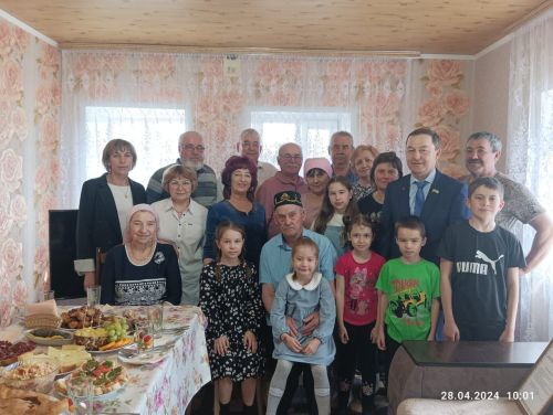 Равилю Сафину из деревни Урняк исполнилось 90 лет