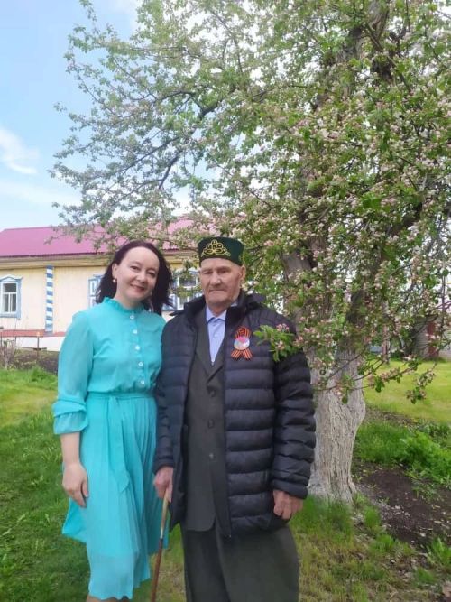 Мөдир абый янына Җиңү парады килде +ВИДЕО