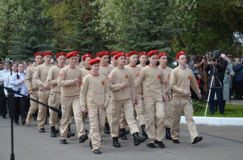 Парадта бакча яшендәге балалар да катнашты
