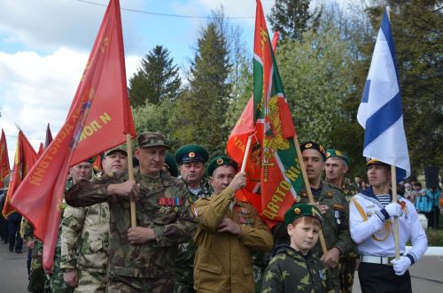 Парадта бакча яшендәге балалар да катнашты
