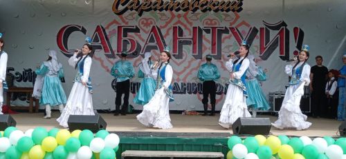 Бүген район башлыгы Фәрит Хөснуллин җитәкчелегендәге район делегациясе Саратов өлкәсе Сабан туенда катнашты