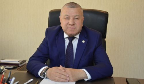 Сарман муниципаль районы Башлыгы Фәрит Мөнәвир улы Хөснуллин Россия Федерациясе Конституциясе көне уңаеннан райондашларга котлау мөрәҗәгате юллады