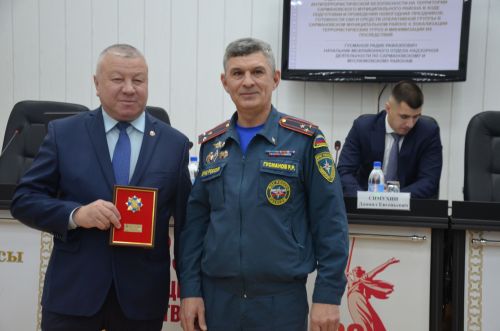 В районе обсудили вопросы антитеррористической безопасности и незаконного оборота наркотиков