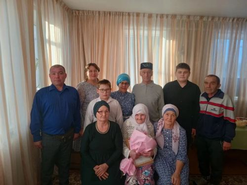 Жительница Азалаково Касимова Завгария отметила 90-летний юбилей