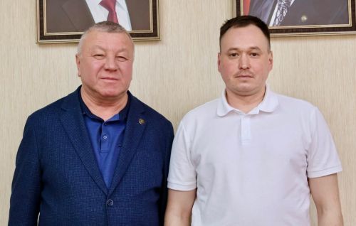 Глава Сармановского района встретился с участником СВО Ильваром Ильясовым