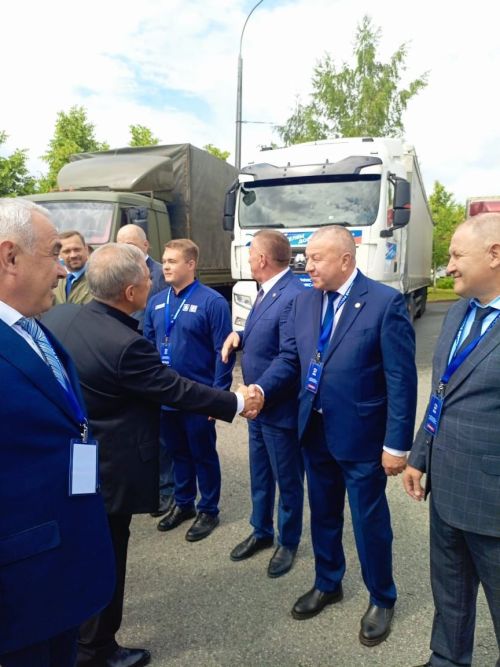 Глава Сармановского района Фарит Хуснуллин участвовал во встрече кандидатов ЕР в Казани