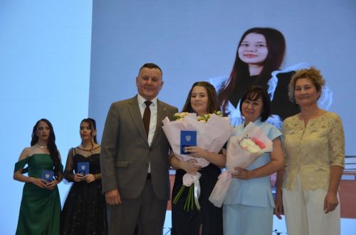 Районда 114 укучы урта белем турында аттестат алды