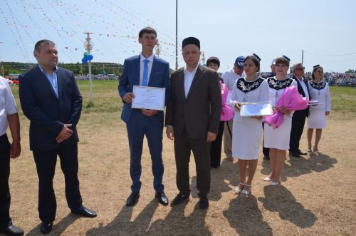 Авыл хезмәтчәннәре министрлык бүләкләренә ия булдылар