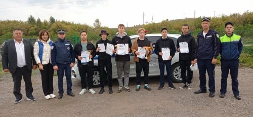 Айнур студентлар арасында иң оста машина йөртүче булып танылды