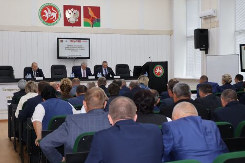 Яңа чакырылыш депутатлары район башлыгын сайладылар