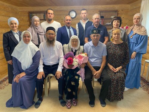 Наҗия апа Тимербаеваны 95 яше белән тәбрикләделәр