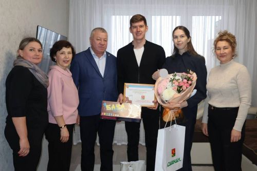 В Сарманово продолжают поддерживать молодых родителей