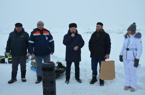 В Языково соревновались 56 рыбаков