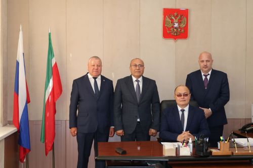 Район судында яңа суд рәисе белән таныштыру тантанасы үткәрелде