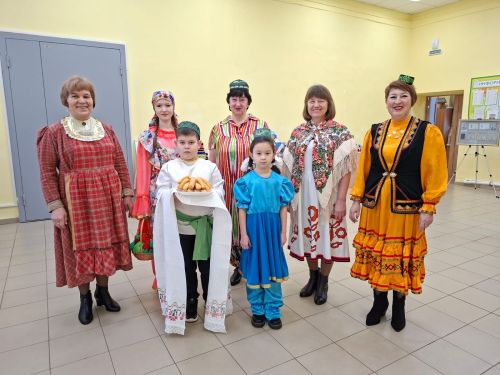 Азалак җирлеге җыены күтәренке рухта узды
