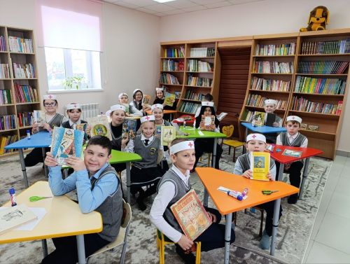 В Сарманово юные волонтеры проекта «Доктор Китапкин» спасают книги