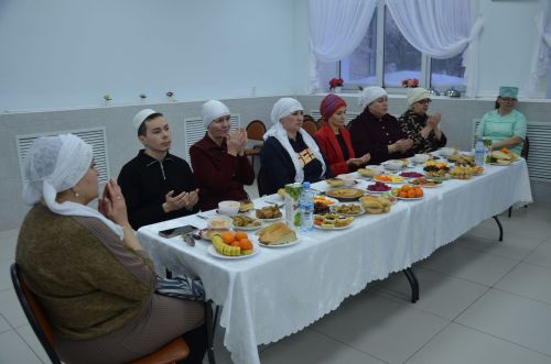 Җәлил картлар һәм инвалидлар интернат-йортында ифтар мәҗлесе узды