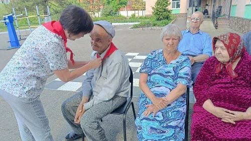 Жители Джалильского ДИПИ вспомнили пионерские годы