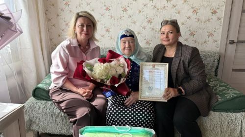 Әлфинур апа 90 яшен бәйрәм итте