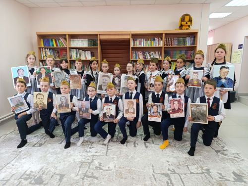 Сарман урта мәктәбе укучылары «Тынычлык күгәрчене» ясадылар