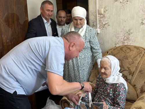 Район башлыгын укыткан Зөлфия Арслановага 95 яшь тулды