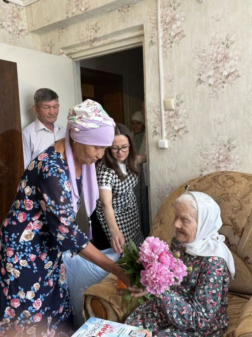 Район башлыгын укыткан Зөлфия Арслановага 95 яшь тулды