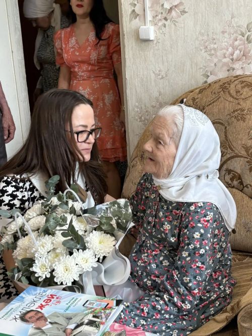 Район башлыгын укыткан Зөлфия Арслановага 95 яшь тулды