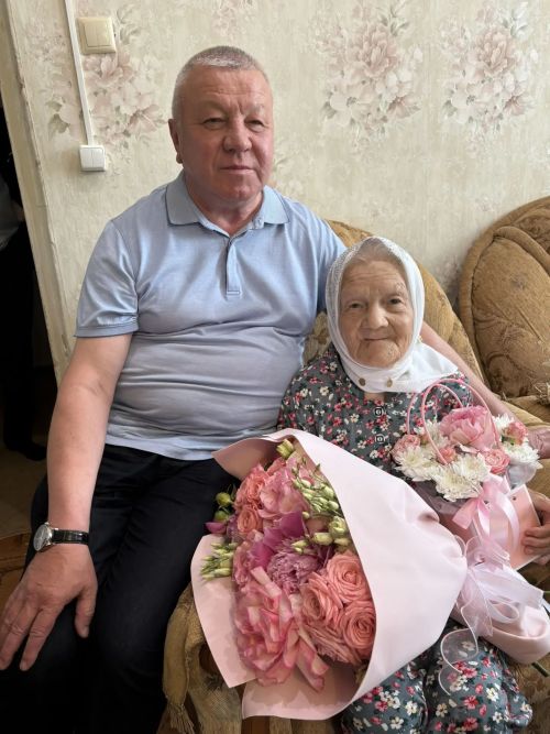 Район башлыгын укыткан Зөлфия Арслановага 95 яшь тулды