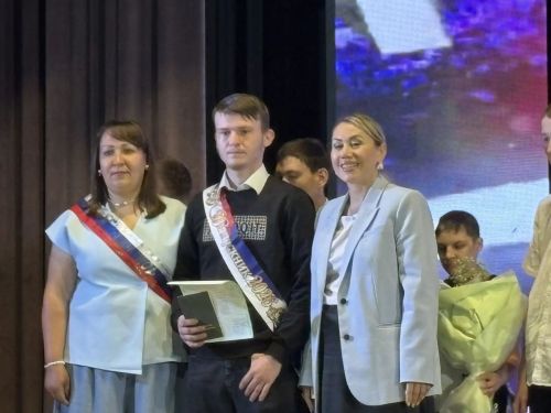 Аграр көллияттә чыгарылыш кичәсе узды