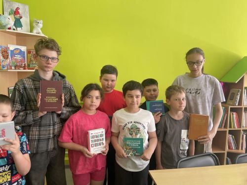 Юных читателей в Джалиле научили работать со словарями