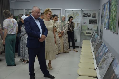 В Сарманово состоялась фотовыставка свидетельств преступлений украинских боевиков