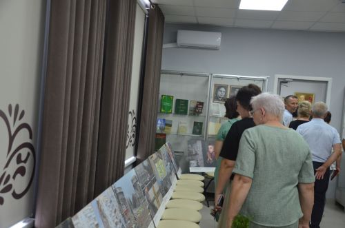 В Сарманово состоялась фотовыставка свидетельств преступлений украинских боевиков