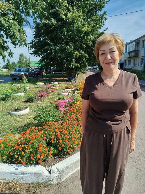 «Чәчәкләр тормышка ямь өстиләр», – ди Гөлзәрия Кәлимуллина