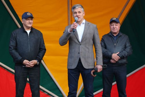В селе Альметьево состоялось памятное событие «Бергә булыйк – бердәм булыйк»