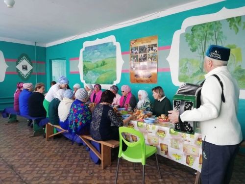 Шәрләрәмә авыл җирлегендә 8 Мартны күңелле итеп бәйрәм иттеләр