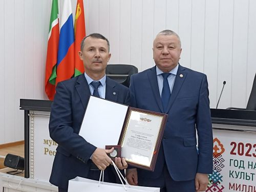Җирле үзидарә көне уңаеннан бүләк алдылар
