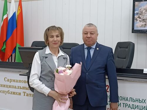 Җирле үзидарә көне уңаеннан бүләк алдылар