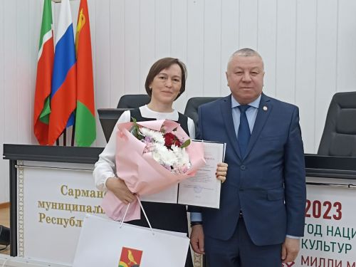 Җирле үзидарә көне уңаеннан бүләк алдылар