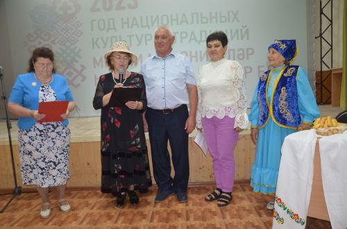 В Сарманово прошел творческий вечер местного поэта Раиса Калимуллина
