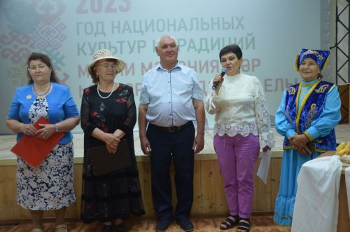 В Сарманово прошел творческий вечер местного поэта Раиса Калимуллина