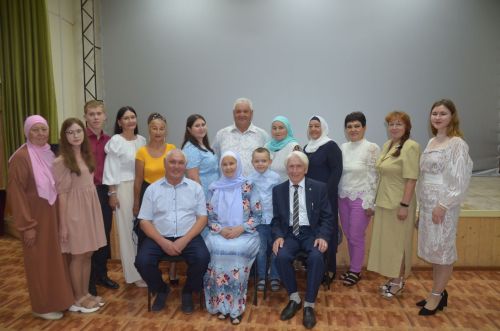 В Сарманово прошел творческий вечер местного поэта Раиса Калимуллина