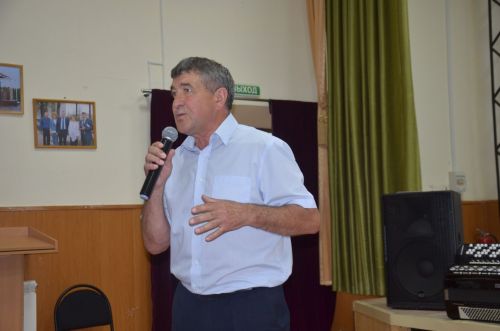 В Сарманово прошел творческий вечер местного поэта Раиса Калимуллина