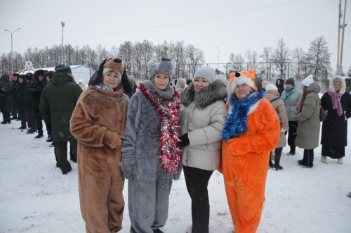 В районе торжественно открыли Центральную елку
