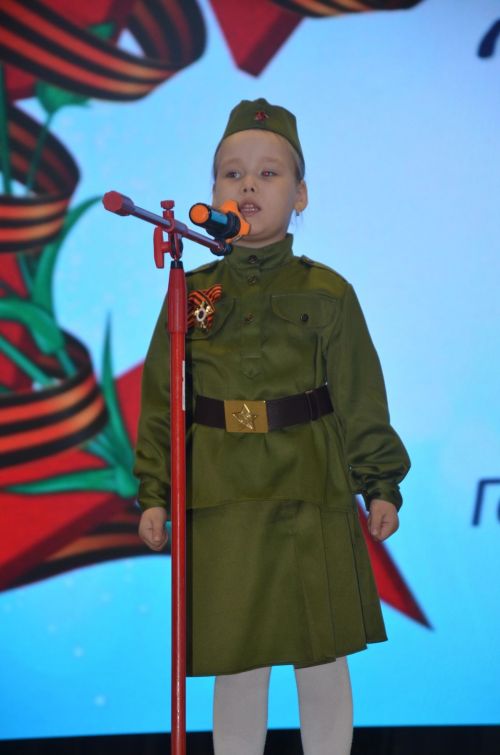 "Җырлы балачак илендә" XVI район талантлы балалар бәйгесенең гала-концертыннан фоторепортаж